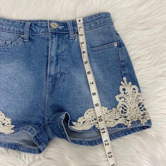 Urban Outfitters BDG Erin High Rise Shortie Crochet Jean Shorts - Picture 9 of 10